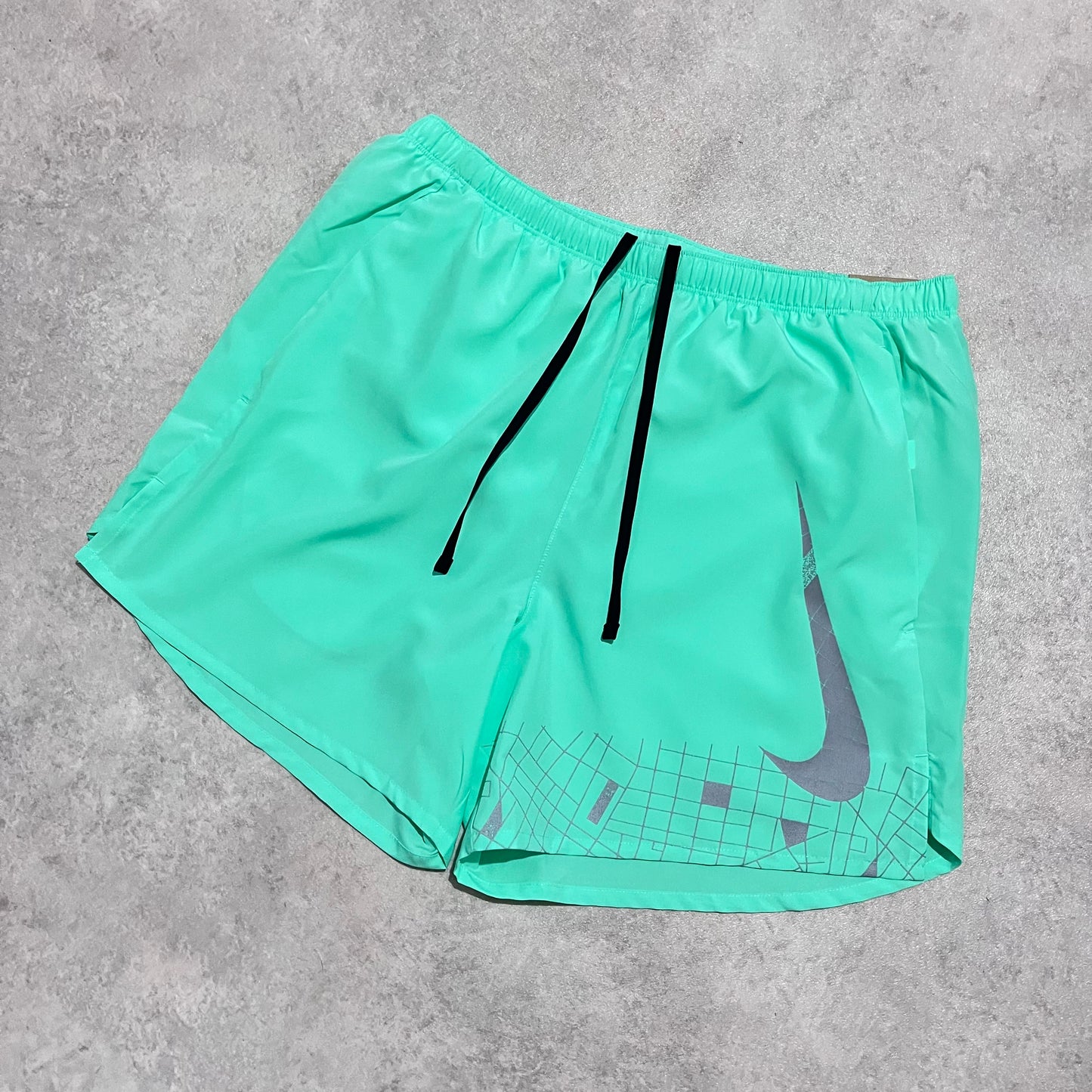 Nike Challenger 5” Shorts