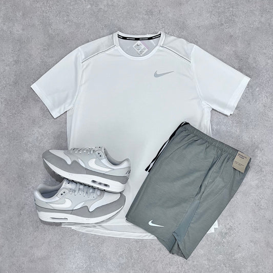 Nike White Miler Challenger Set