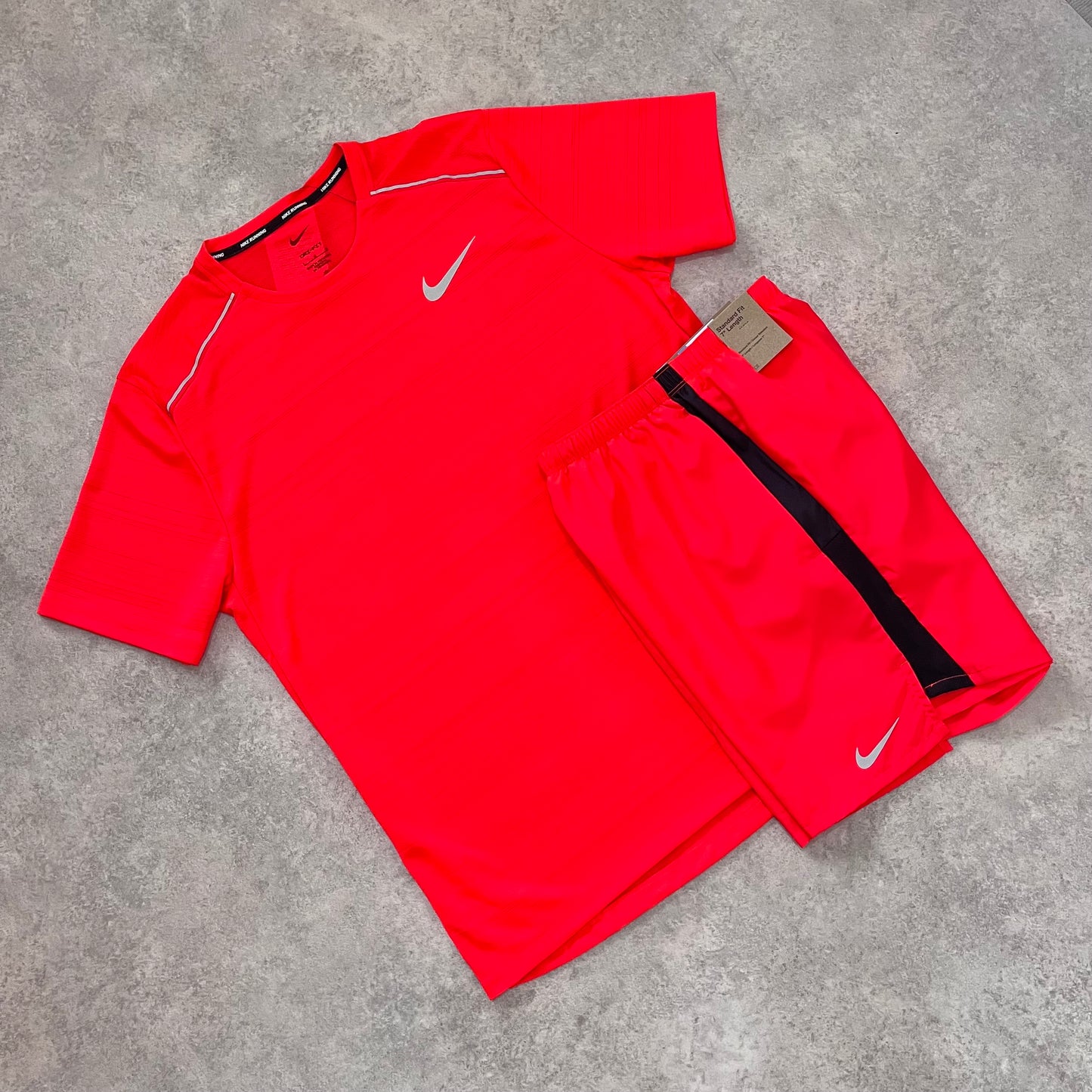 Nike Crimson Challenger Set
