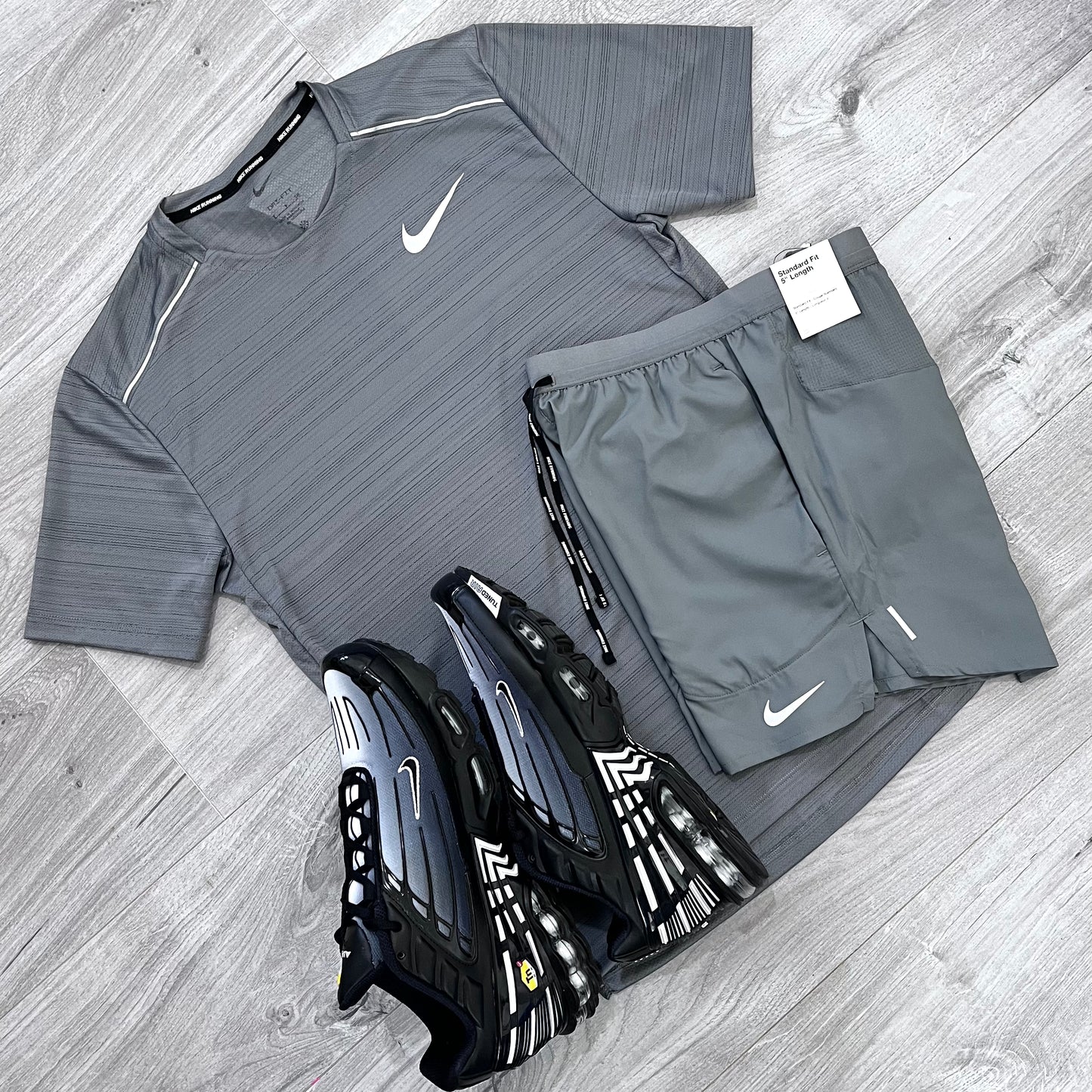 Nike Carbon Grey Miler Flex Set
